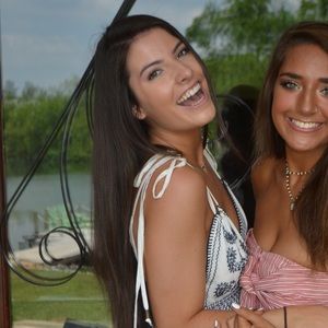 Meet your Posher, Caroline